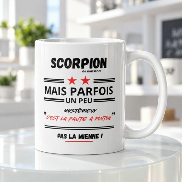 Mug SCORPION Humour | Mystérieux ? C’est la faute à Pluton !