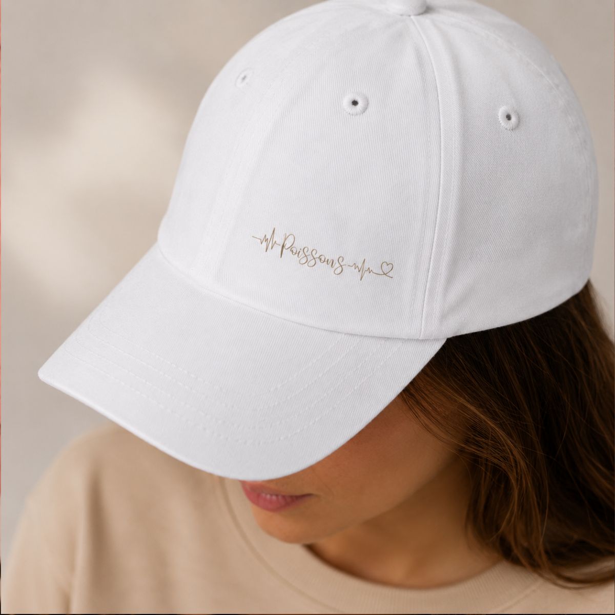 Casquette Signe Poissons - Cadeau Femme, Fille & Ado - Motif Battement de Cœur Doré Casquette Signe Poissons - Cadeau Femme, Fille & Ado - Motif Battement de Cœur Doré