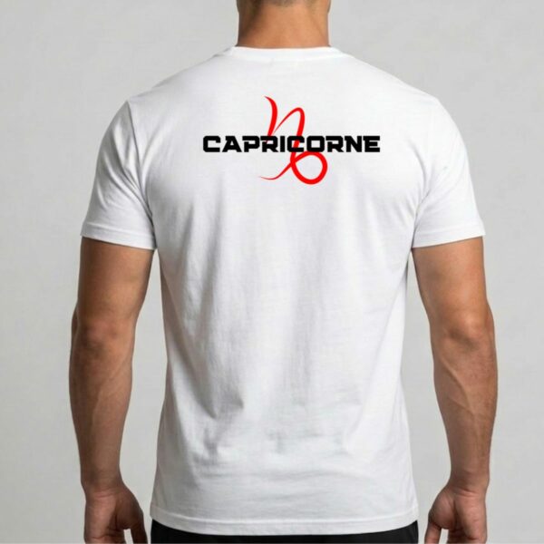 T-shirt Astro Capricorne et son Symbole Astrologique Rouge Imprimé au Dos pour Homme
