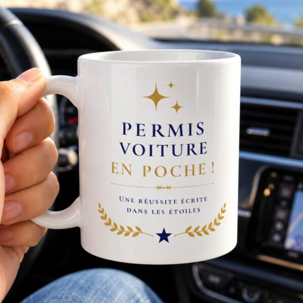 Cadeau permis voiture en poche ! – Mug « Une réussite écrite dans les étoiles »