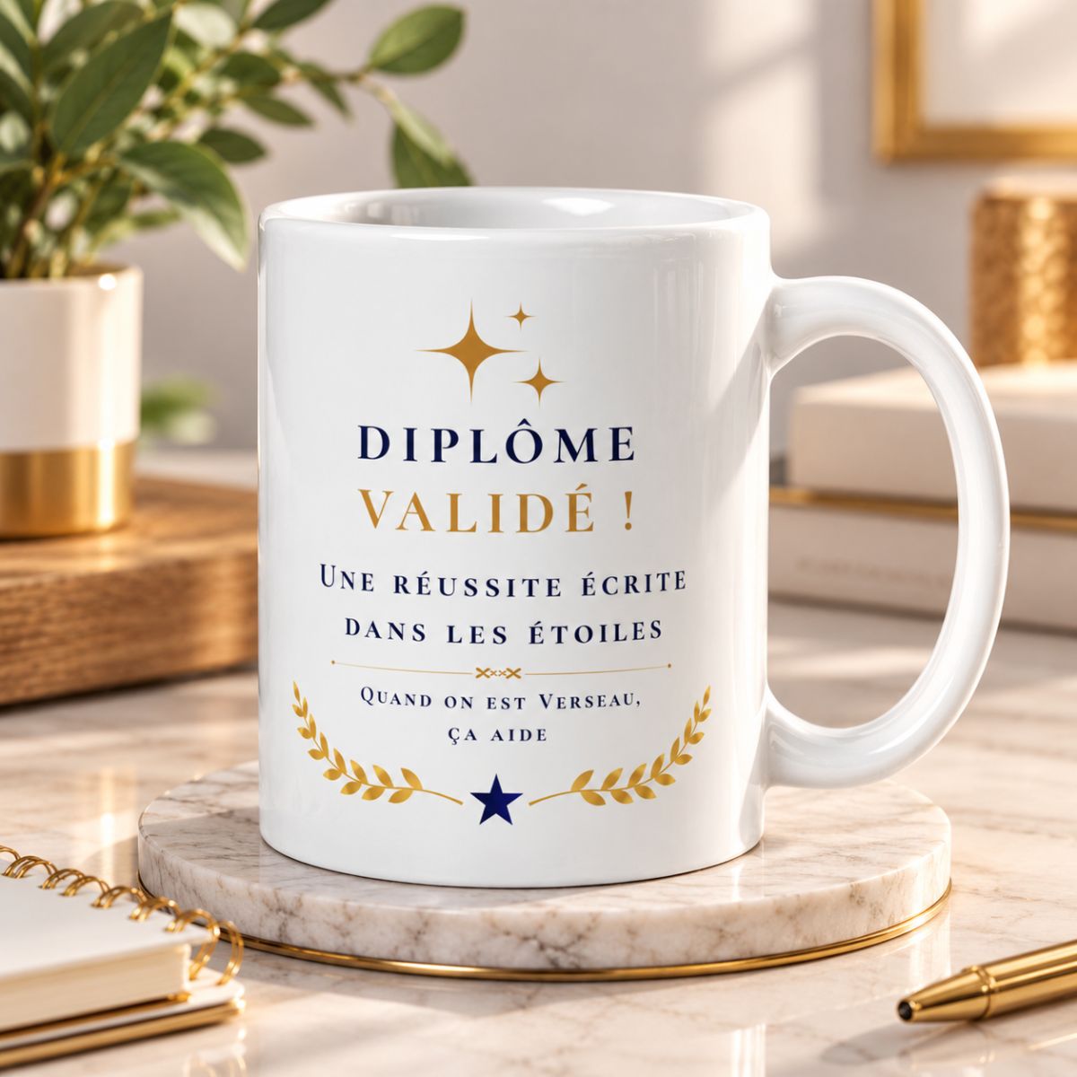 Cadeau Félicitations Diplôme : Mug « Réussite Écrite dans les Étoiles » - Verseau Cadeau Félicitations Diplôme : Mug « Réussite Écrite dans les Étoiles » - Verseau